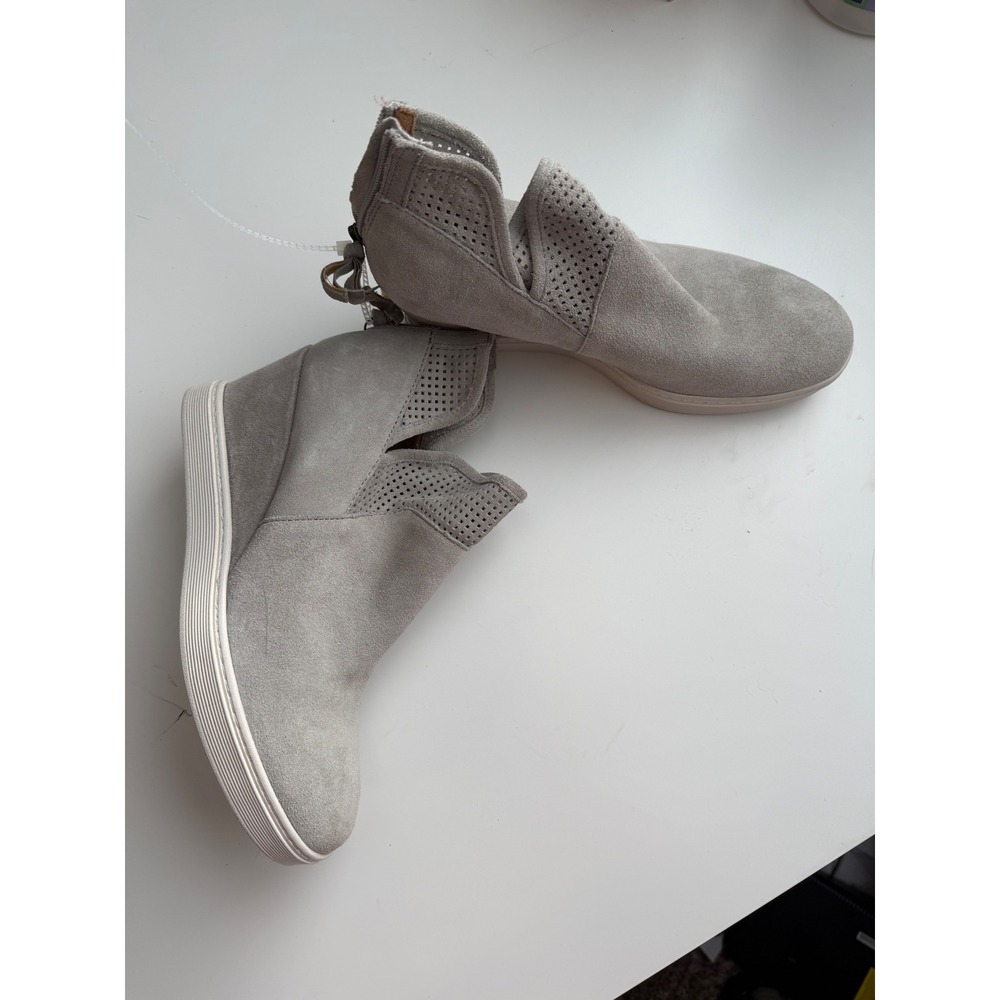 Sofft Womens Light Grey Suede Perforated Wedge Ankle Booties Zip Up‎ size 10 - Picture 5 of 11